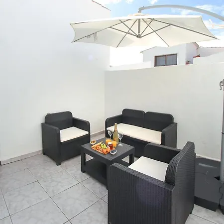 Prázdninový dům Cozy Spacious With Pool And Wi-fi Chayofita, 6b Arona (Tenerife)